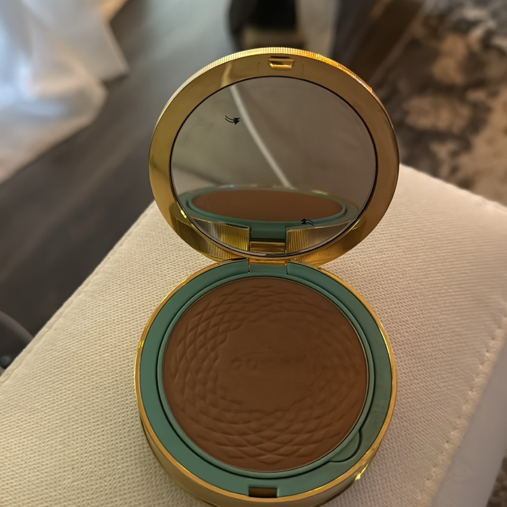 Gucci Bronzer - Picture 2 of 4